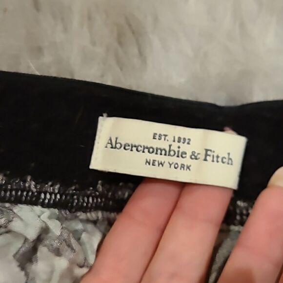 Abercrombie and fitch womens black and pink floral light weight jogger pants - Picture 3 of 7